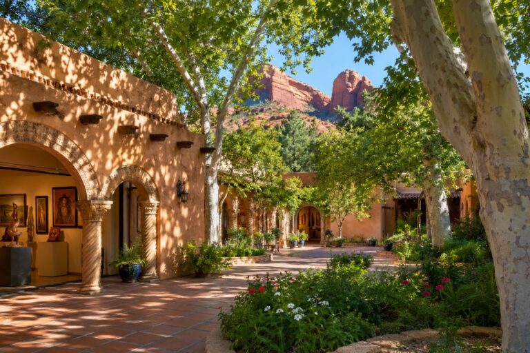 Tlaquepaque Sedona: Arts Village Guide, Galleries, Events and Dining